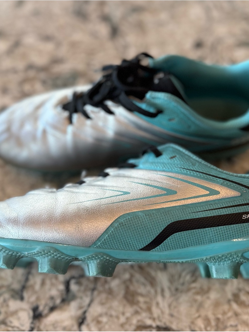 DSG Kids Silver & Teal Soccer Cleats